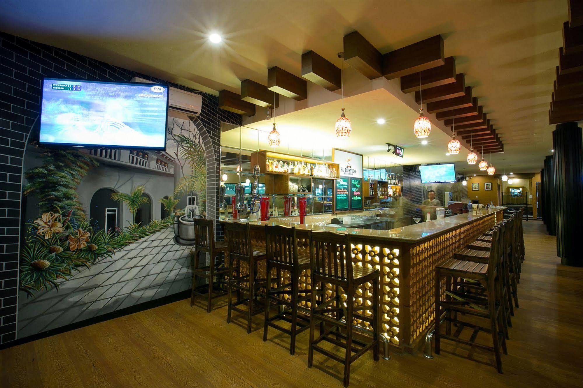 Kuta Station Hotel And Spa Bali Exteriér fotografie