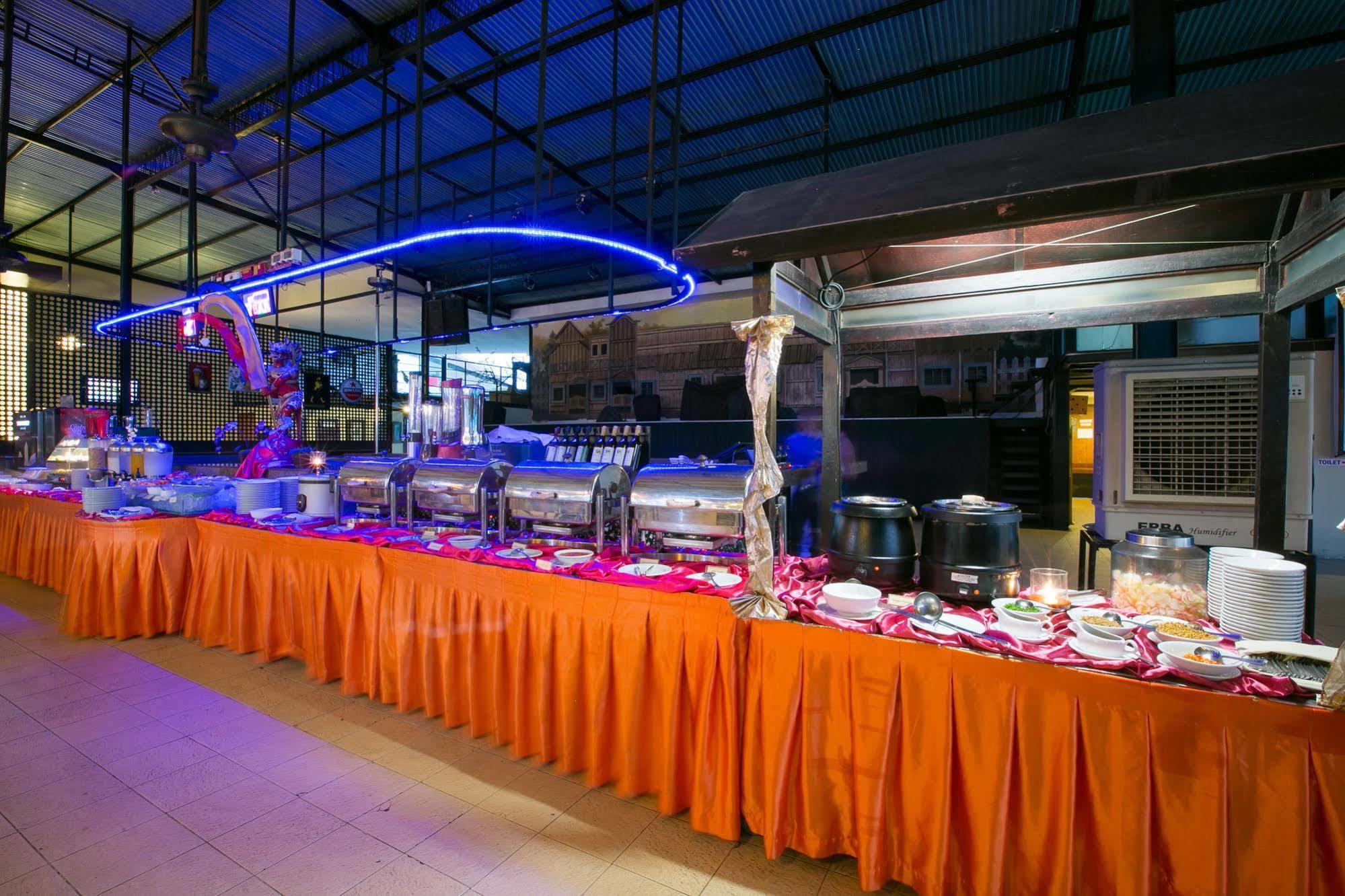 Kuta Station Hotel And Spa Bali Exteriér fotografie