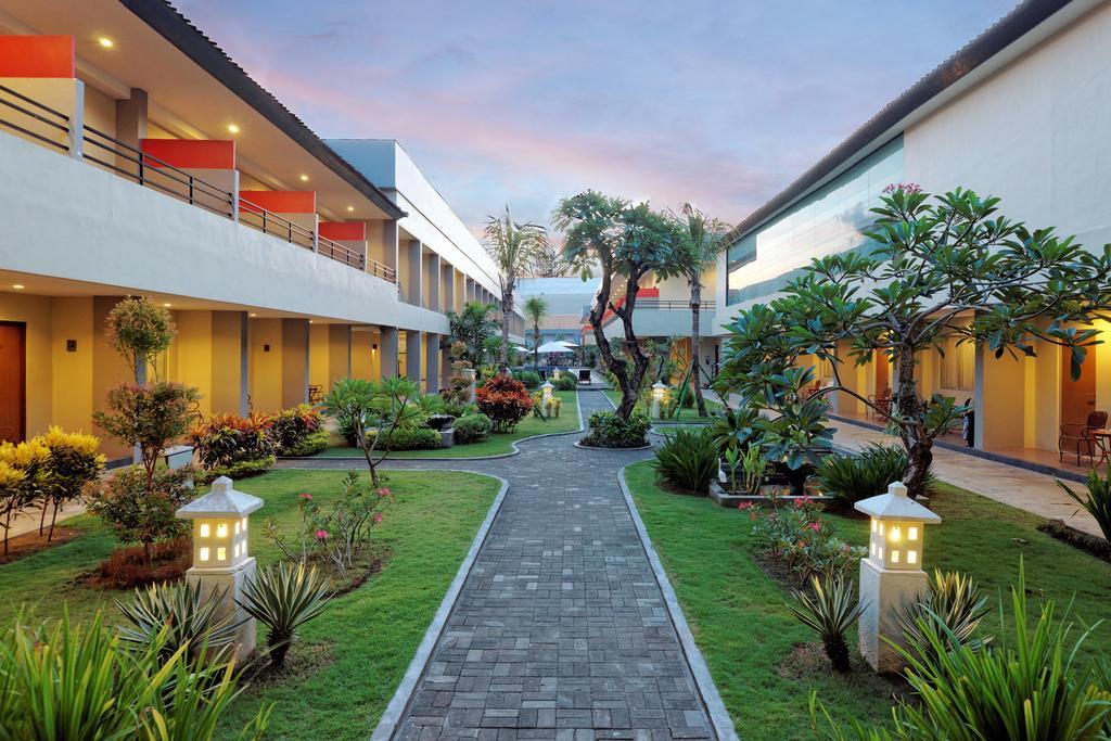 Kuta Station Hotel And Spa Bali Exteriér fotografie